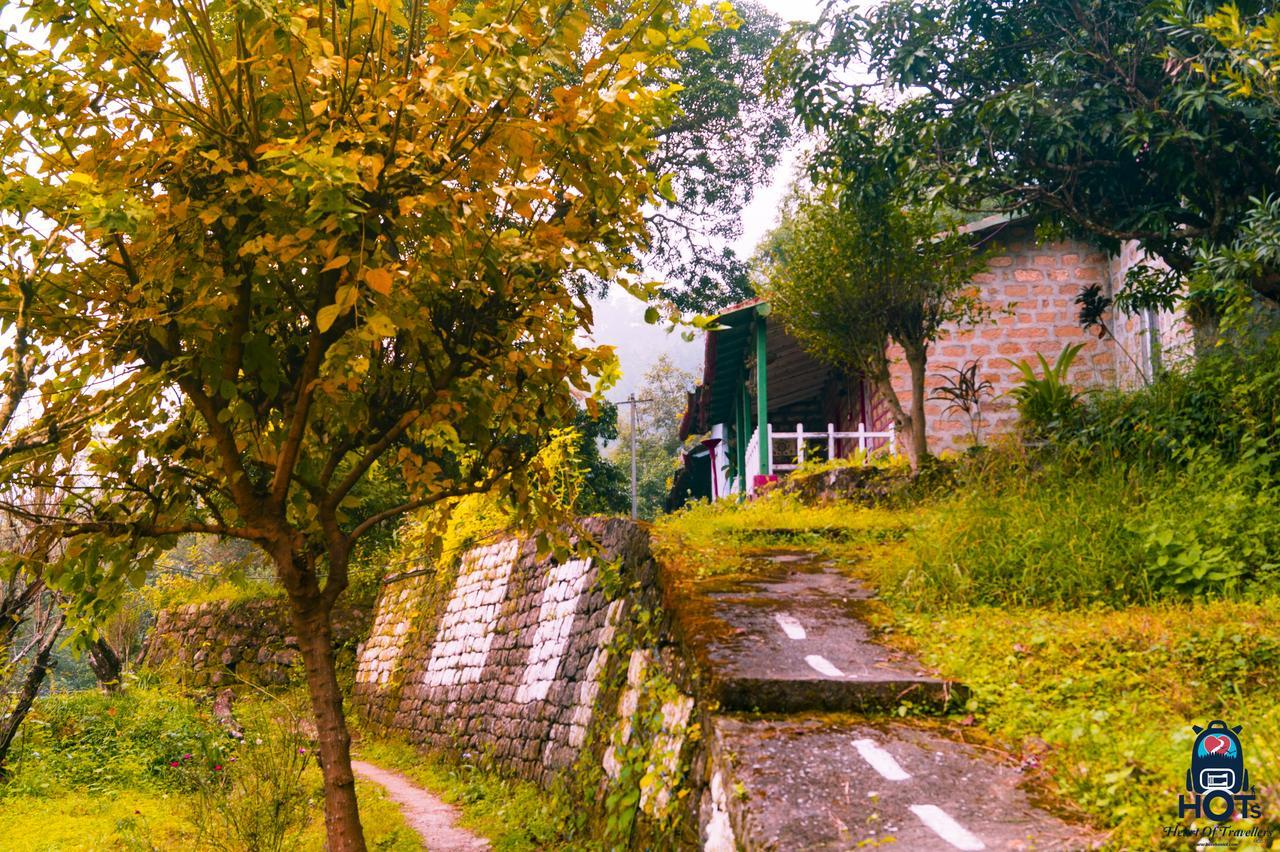Хостел Hots Nainital Patwa Dunga Экстерьер фото